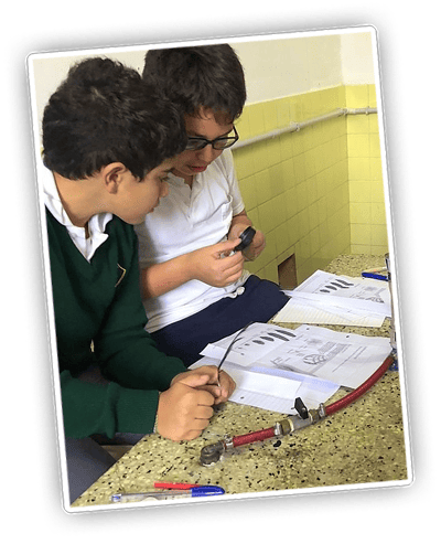 chicos-laboratorio